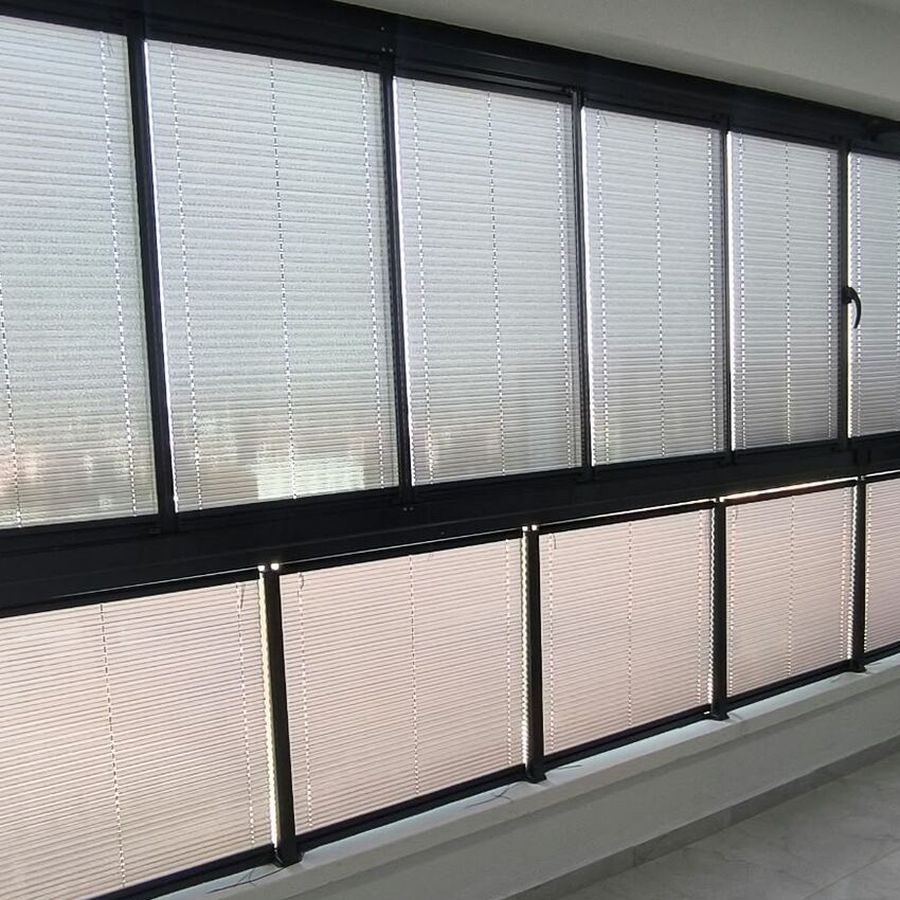 Perdeli cam balkon