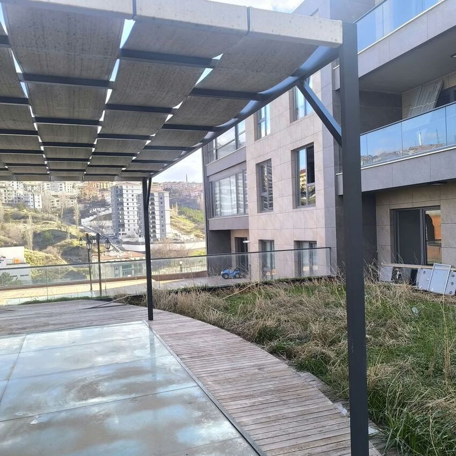 Bahçe katında pergola